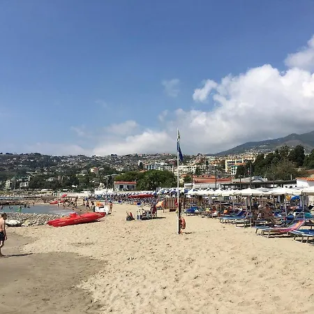Casa Amarcord Vintage Con Vista Mare Apartment Sanremo